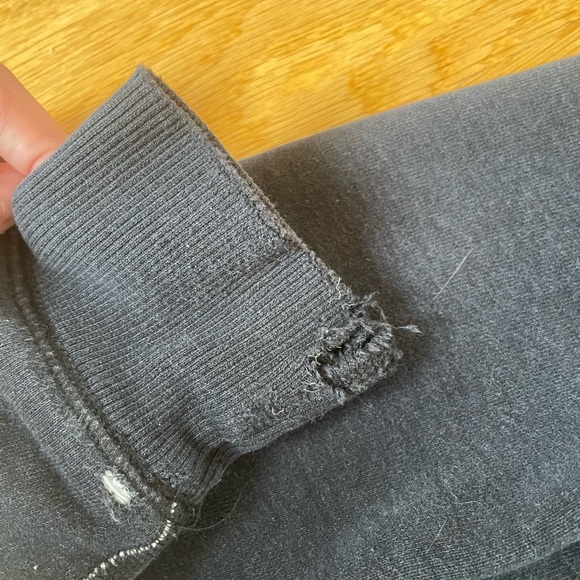 TNA hoodie that is discontinued now - Picture 4 of 6